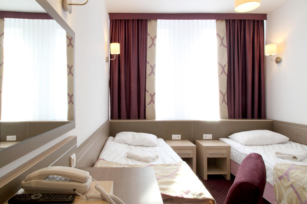 Arche Hotel Siedlce Habitación foto